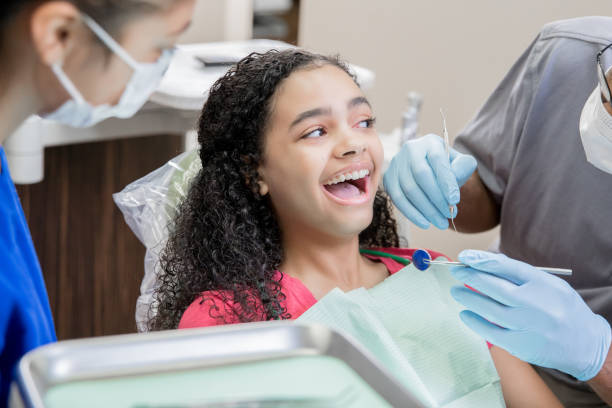 Best Urgent Tooth Repair  in Fabens, TX
